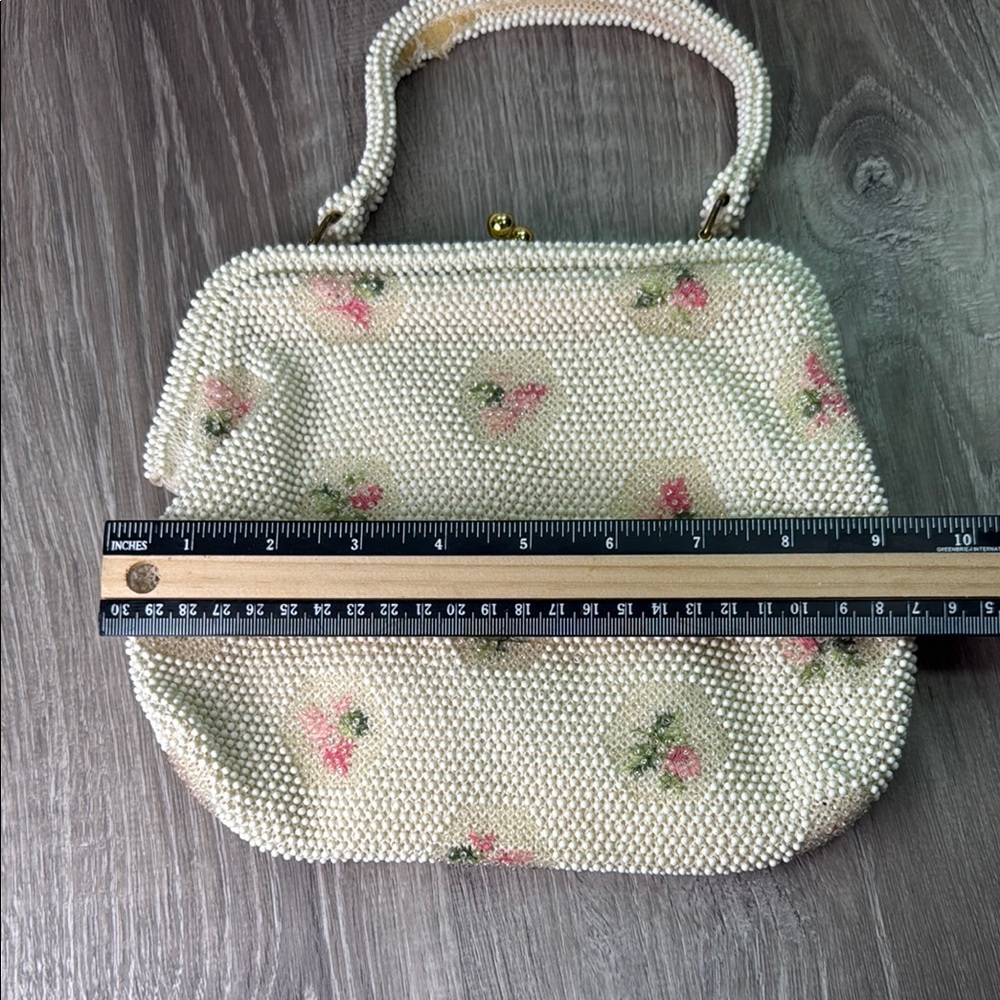 Cream and Pink Floral Clutch with Metal Zipper - Picture 7 of 8